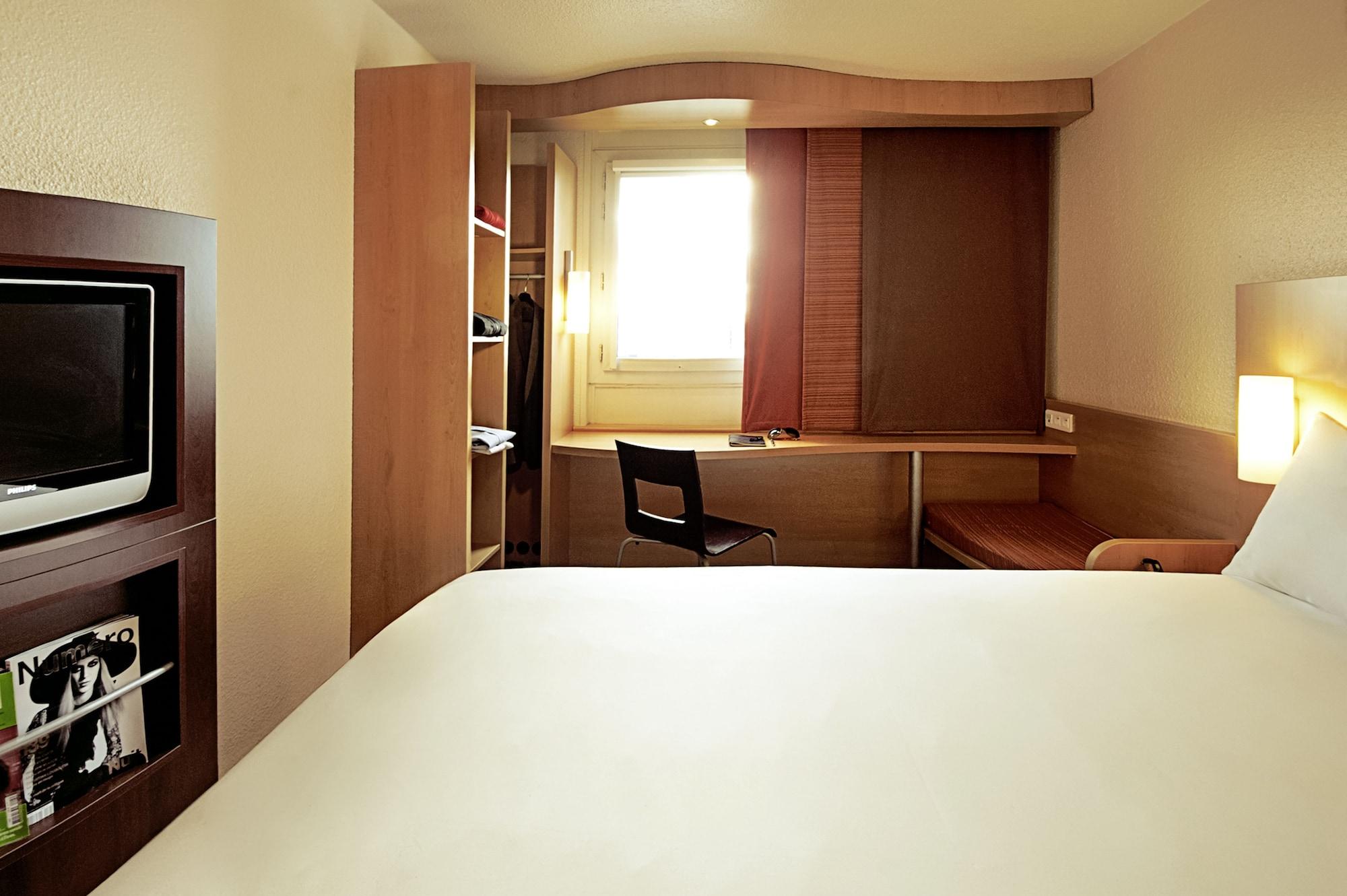 Ibis Grenoble Centre Bastille Экстерьер фото
