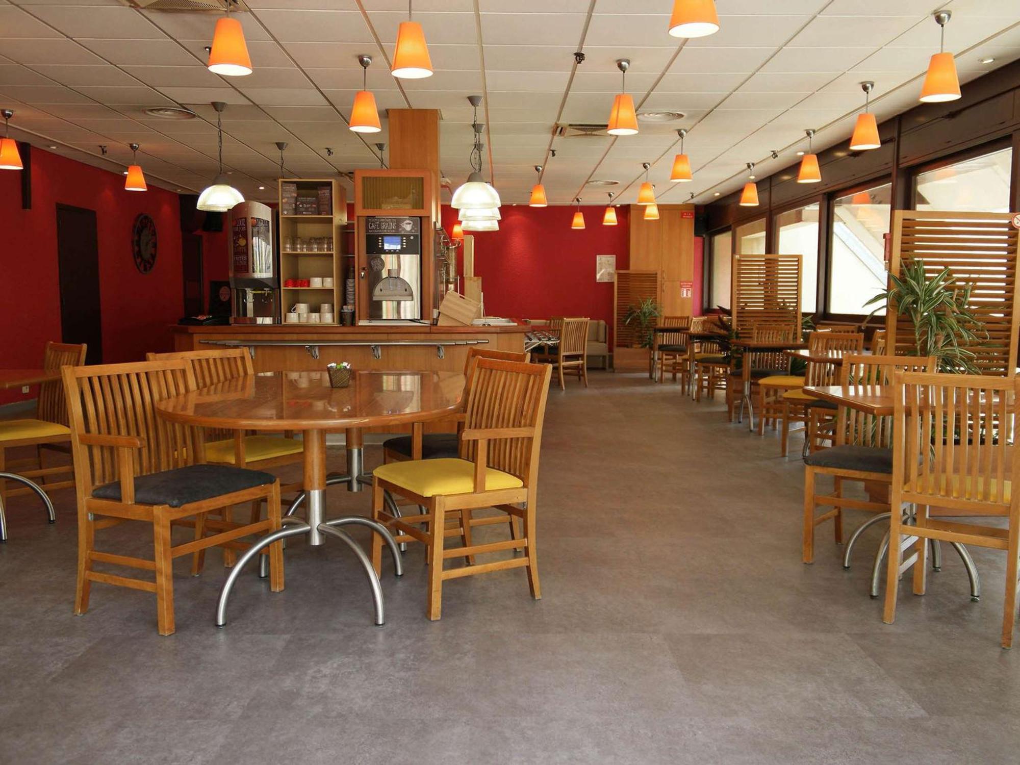 Ibis Grenoble Centre Bastille Экстерьер фото