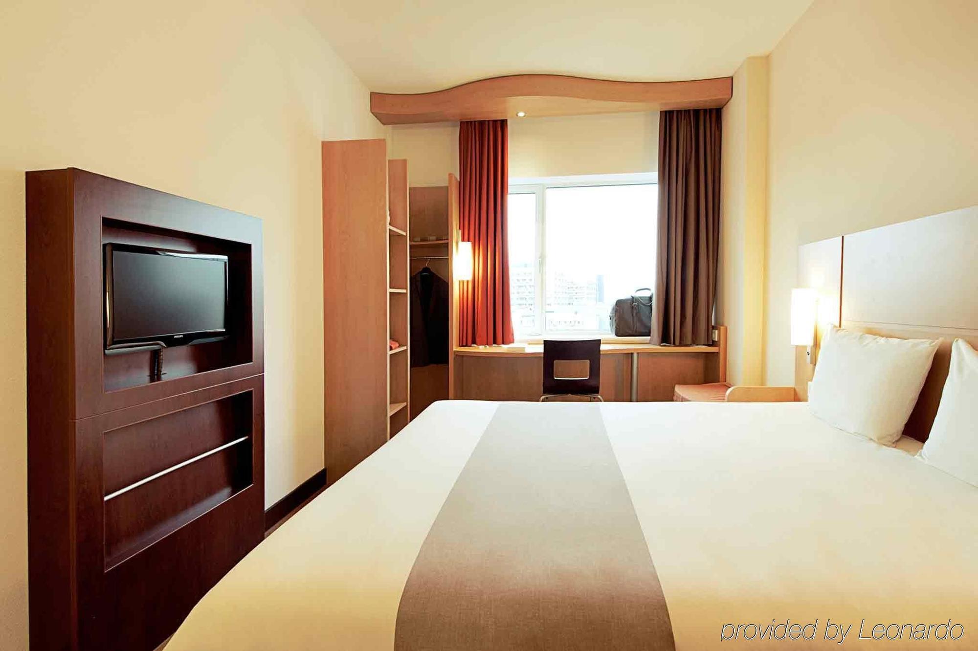 Ibis Grenoble Centre Bastille Экстерьер фото